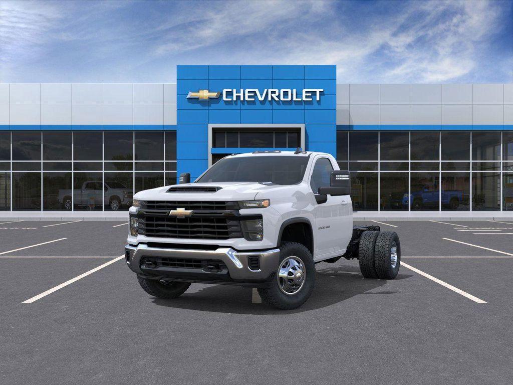new 2025 Chevrolet Silverado 3500 car, priced at $64,372