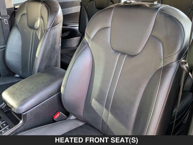 used 2025 Kia Sorento car, priced at $35,300