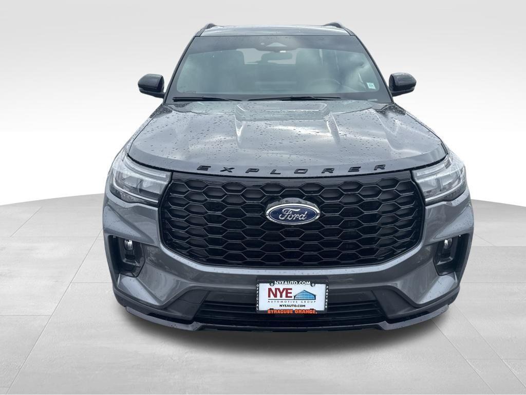 used 2025 Ford Explorer car, priced at $39,978