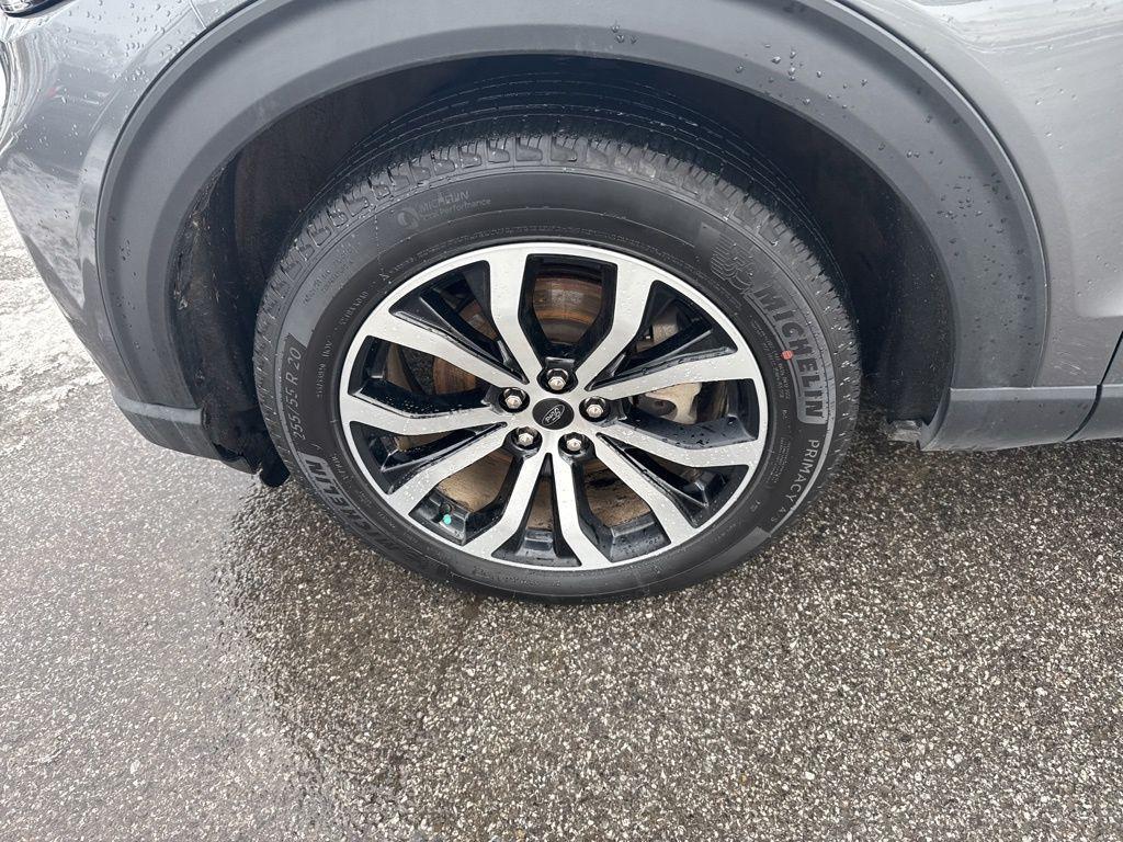 used 2025 Ford Explorer car, priced at $39,978