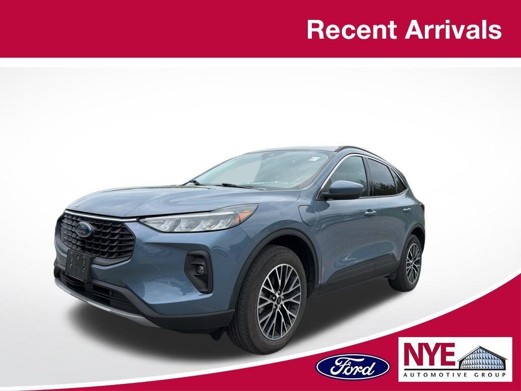 used 2024 Ford Escape car, priced at $23,998
