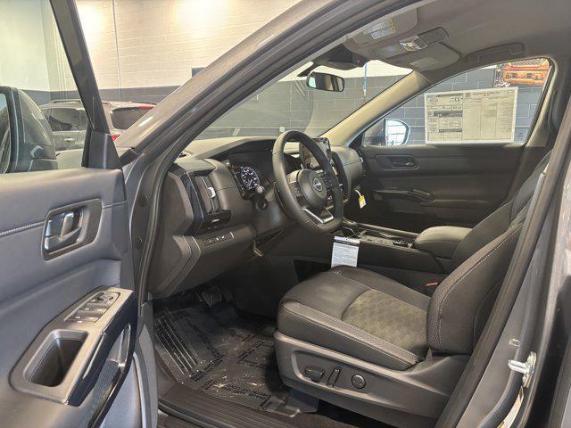 new 2025 Nissan Pathfinder car, priced at $41,743