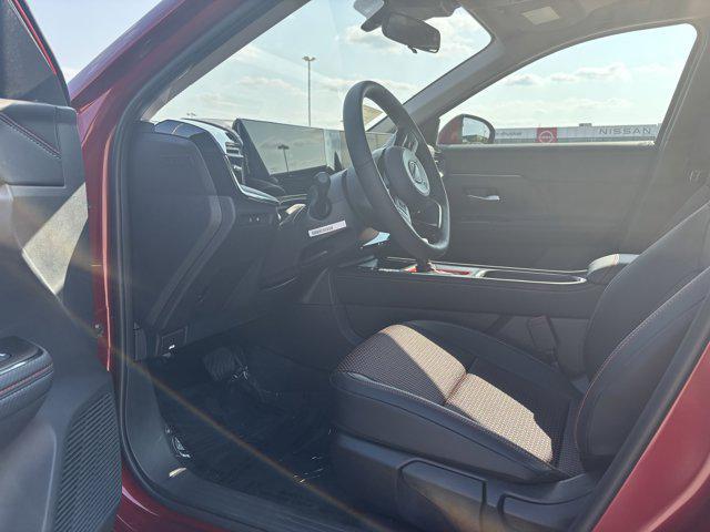 new 2025 Nissan Kicks car, priced at $32,238