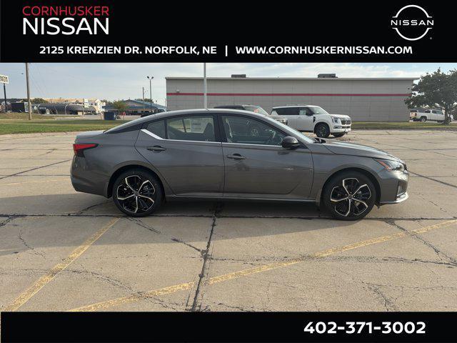 new 2025 Nissan Altima car, priced at $31,784