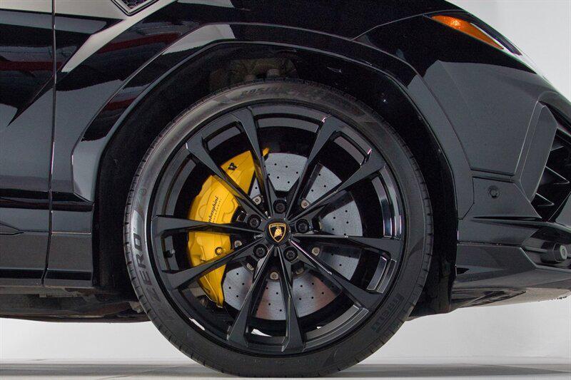 used 2024 Lamborghini Urus car, priced at $259,995