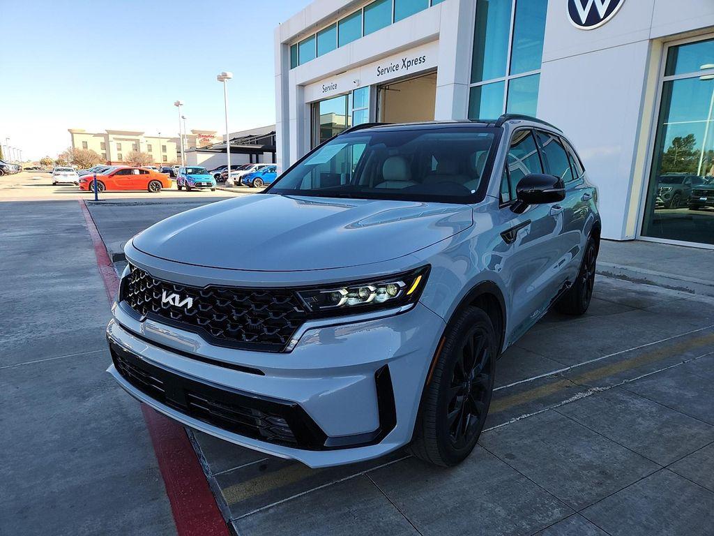 used 2022 Kia Sorento car, priced at $27,906