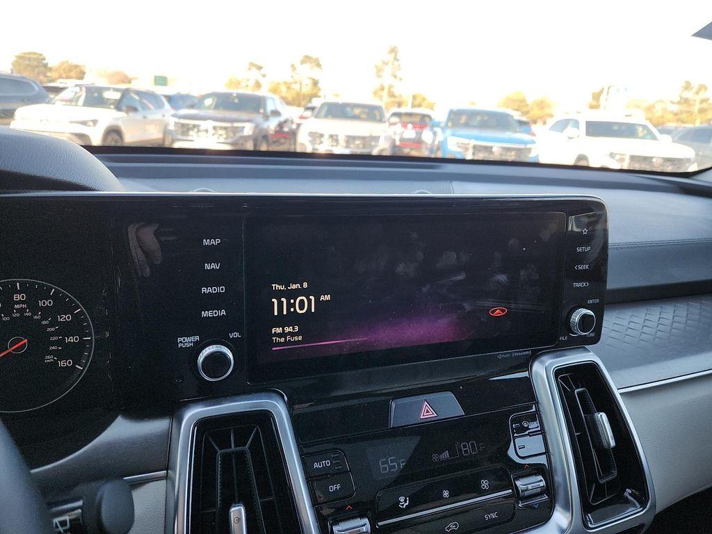 used 2022 Kia Sorento car, priced at $27,906