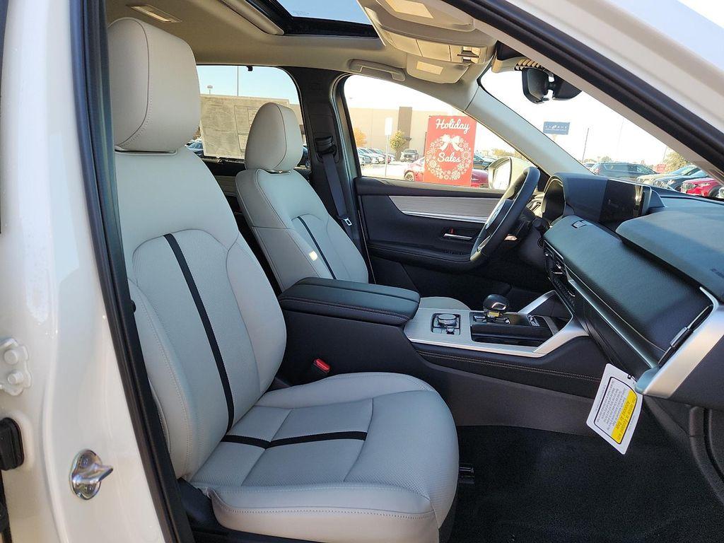 new 2026 Mazda CX-90 car, priced at $43,406