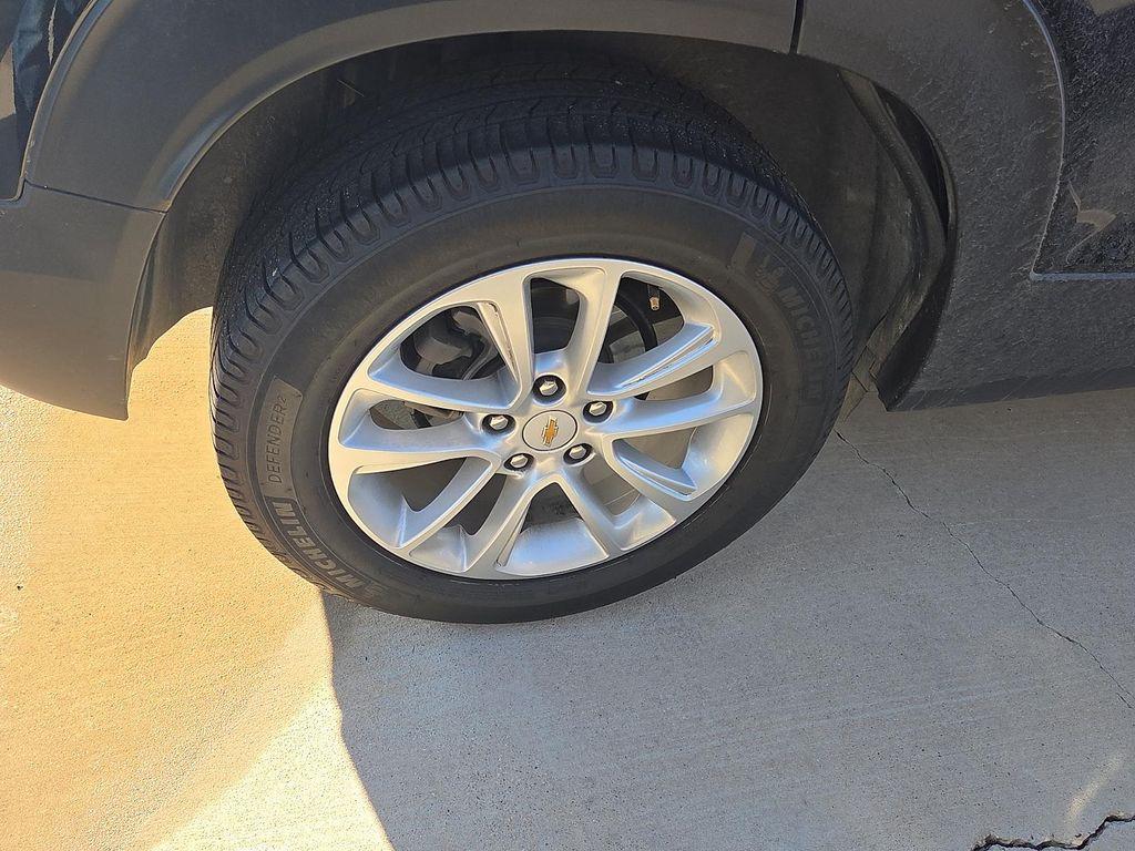 used 2024 Chevrolet TrailBlazer car, priced at $19,163