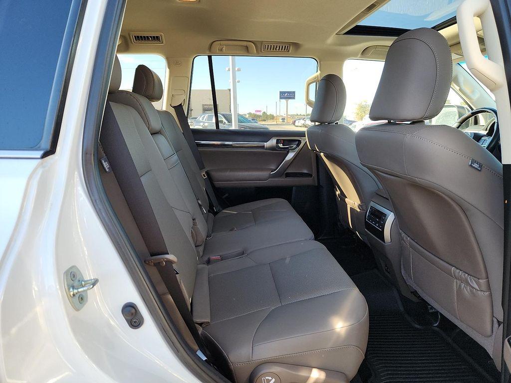 used 2023 Lexus GX 460 car, priced at $50,995