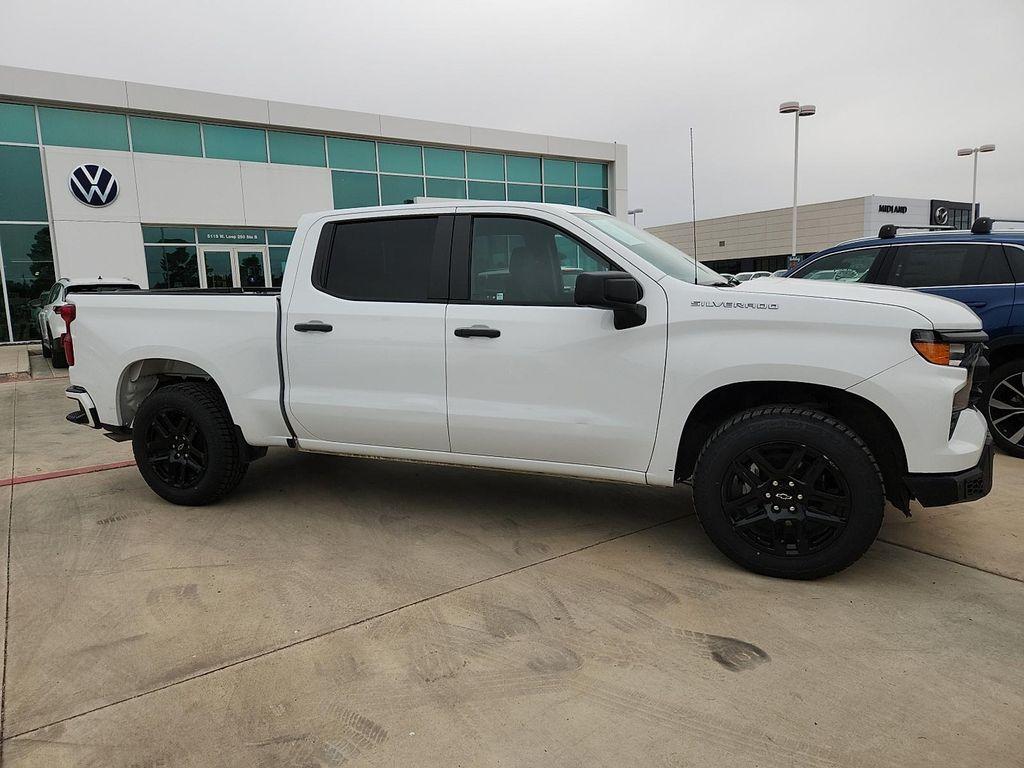 used 2024 Chevrolet Silverado 1500 car, priced at $31,995