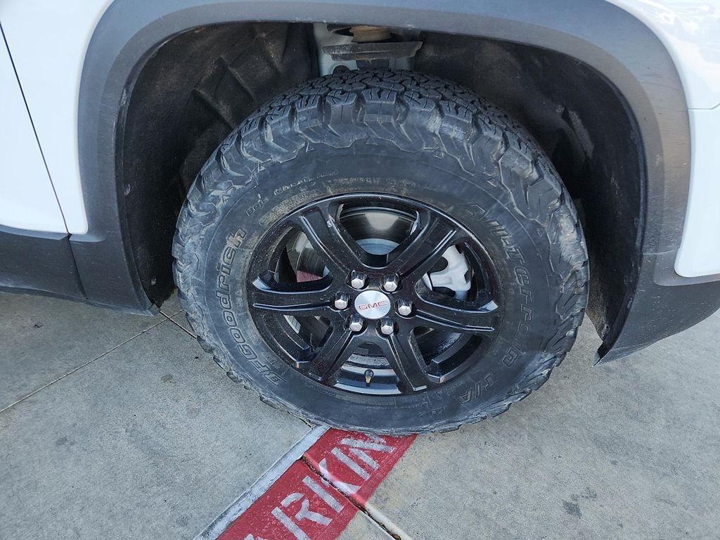 used 2023 GMC Acadia car, priced at $32,100