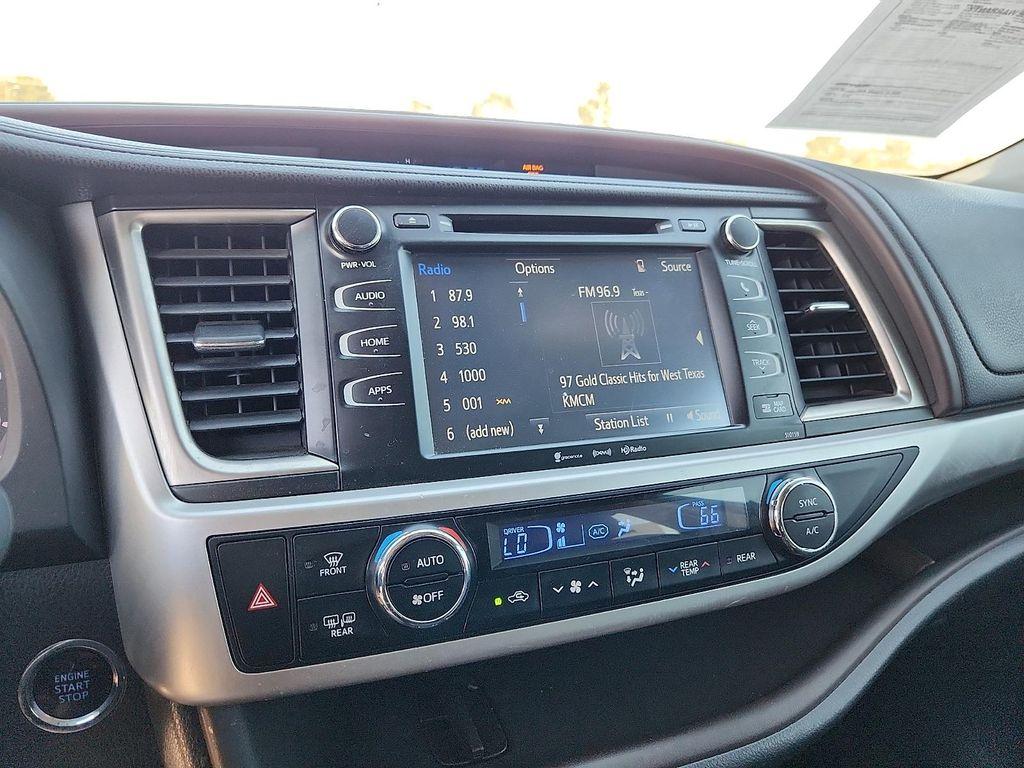 used 2016 Toyota Highlander car, priced at $16,725