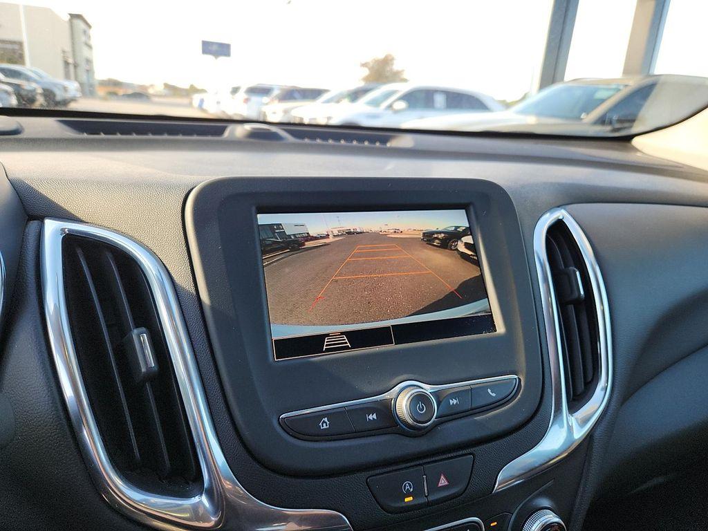 used 2024 Chevrolet Equinox car, priced at $20,142