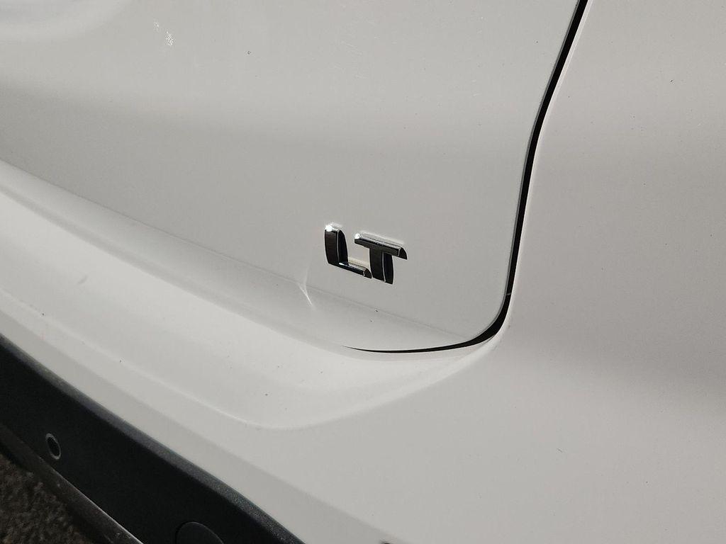 used 2024 Chevrolet Equinox car, priced at $20,142