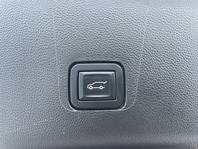 used 2023 Chevrolet Traverse car, priced at $36,995