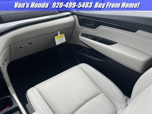 used 2025 Honda Odyssey car, priced at $45,395