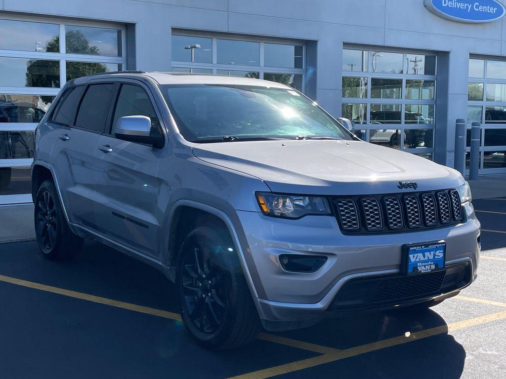 used 2018 Jeep Grand Cherokee car, priced at $18,495