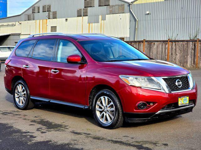 used 2014 Nissan Pathfinder car, priced at $9,995