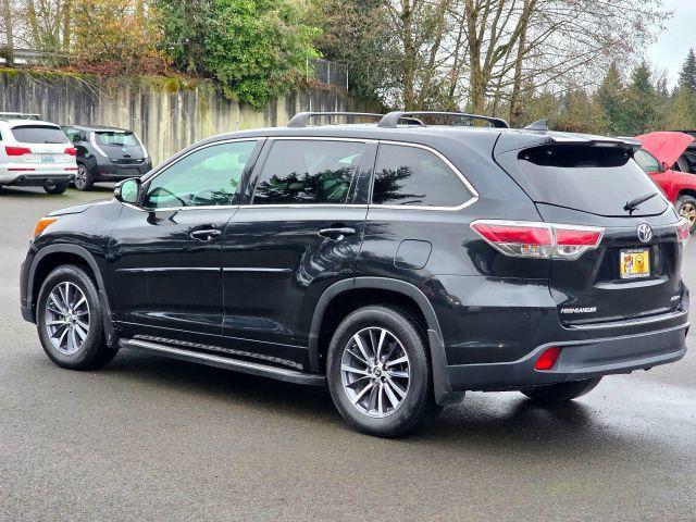 used 2015 Toyota Highlander car, priced at $15,995