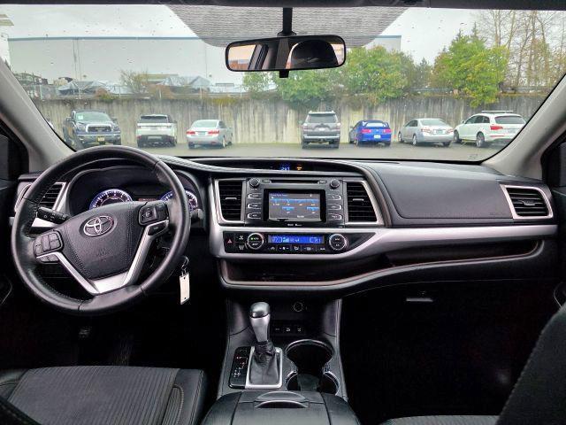 used 2015 Toyota Highlander car, priced at $15,995