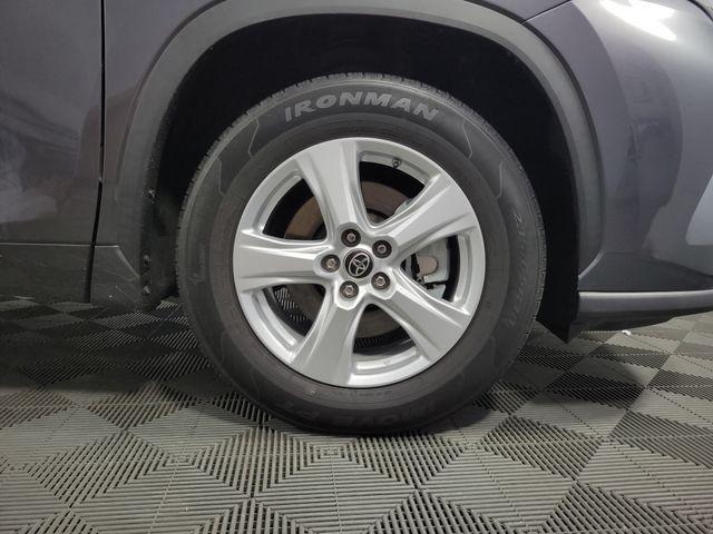 used 2021 Toyota Highlander car, priced at $27,664