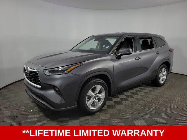 used 2021 Toyota Highlander car, priced at $27,664