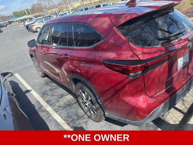 used 2022 Toyota Highlander car, priced at $28,781