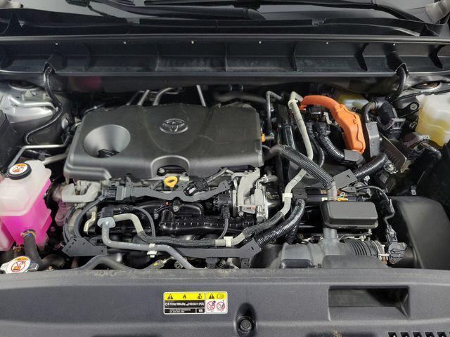 used 2020 Toyota Highlander Hybrid car, priced at $35,156