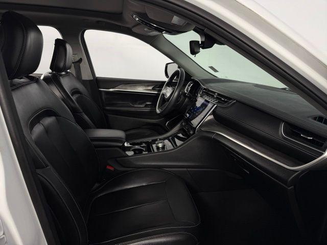 used 2022 Jeep Grand Cherokee car, priced at $30,399