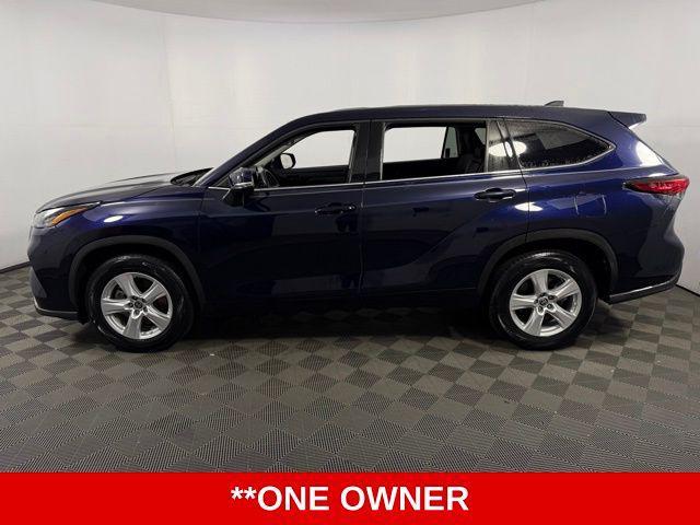 used 2022 Toyota Highlander car, priced at $27,856
