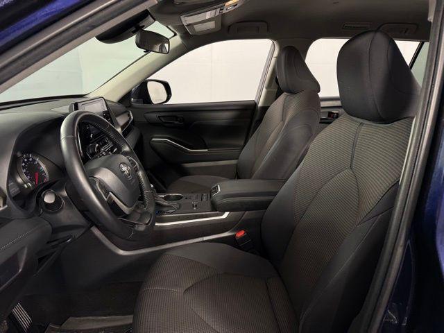 used 2022 Toyota Highlander car, priced at $27,856