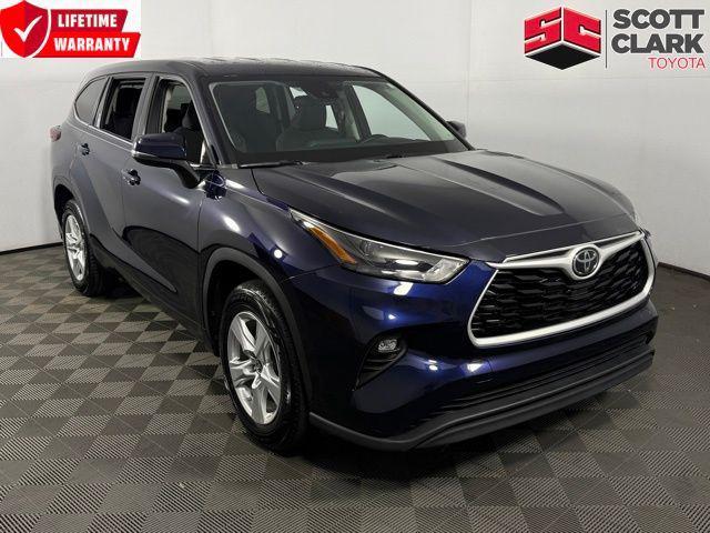 used 2022 Toyota Highlander car, priced at $27,856