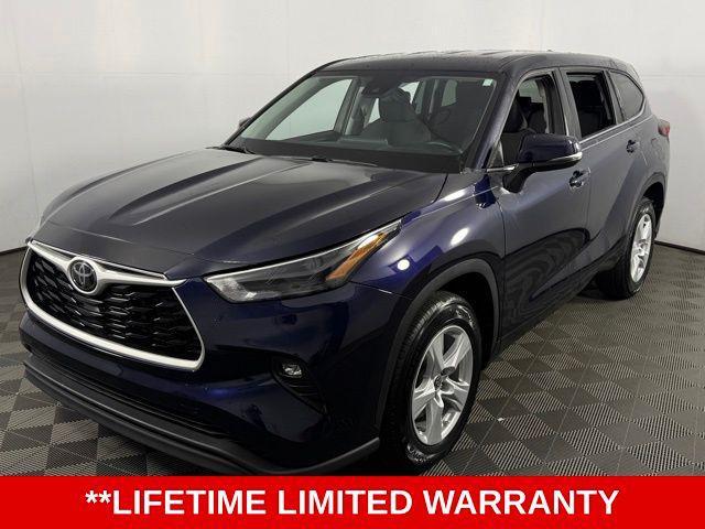 used 2022 Toyota Highlander car, priced at $27,856