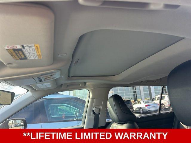 used 2024 Toyota Highlander car, priced at $36,066