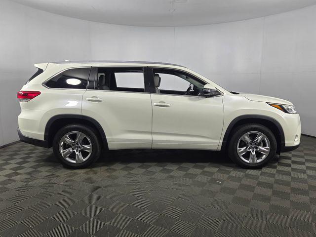 used 2018 Toyota Highlander car, priced at $24,413