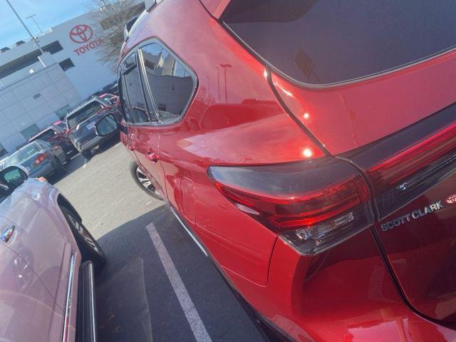 used 2022 Toyota Highlander car, priced at $34,905