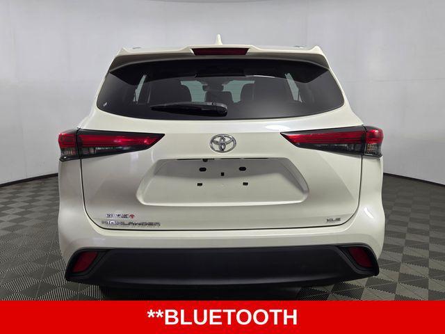 used 2021 Toyota Highlander car, priced at $27,799