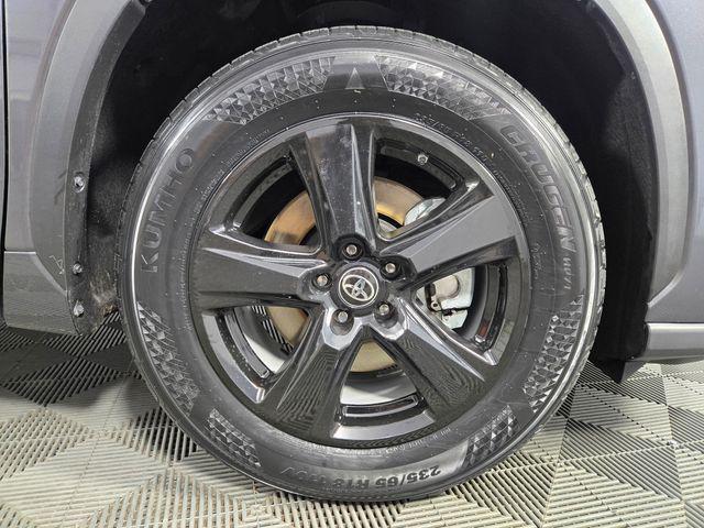 used 2024 Toyota Highlander car, priced at $36,000