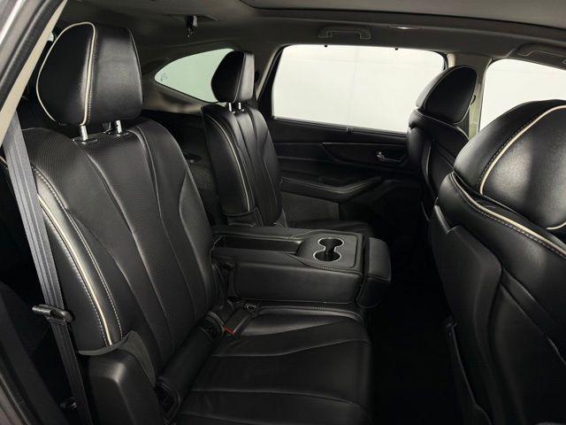 used 2022 Acura MDX car, priced at $44,580