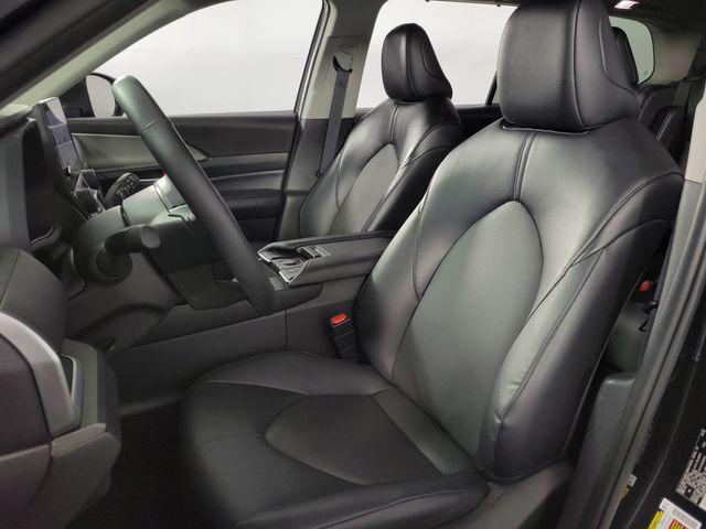 used 2025 Toyota Grand Highlander car, priced at $46,850