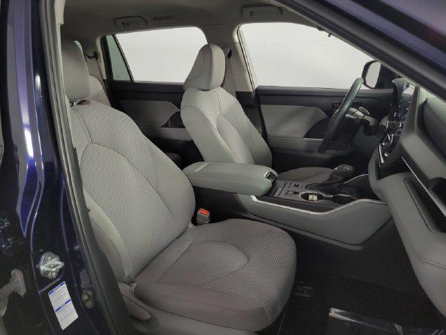 used 2022 Toyota Highlander car, priced at $30,608