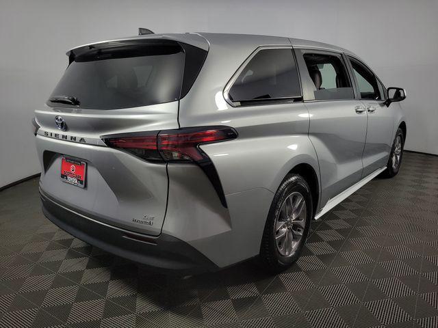used 2022 Toyota Sienna car, priced at $33,326