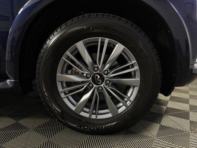 used 2024 INFINITI QX80 car, priced at $37,278