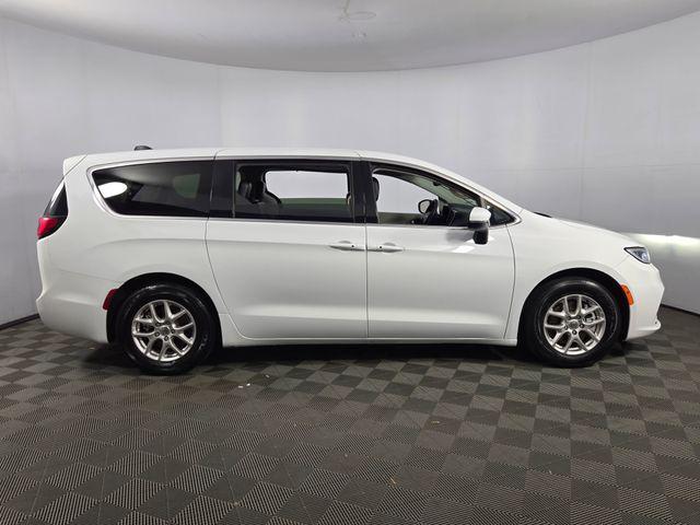 used 2023 Chrysler Pacifica car, priced at $25,800