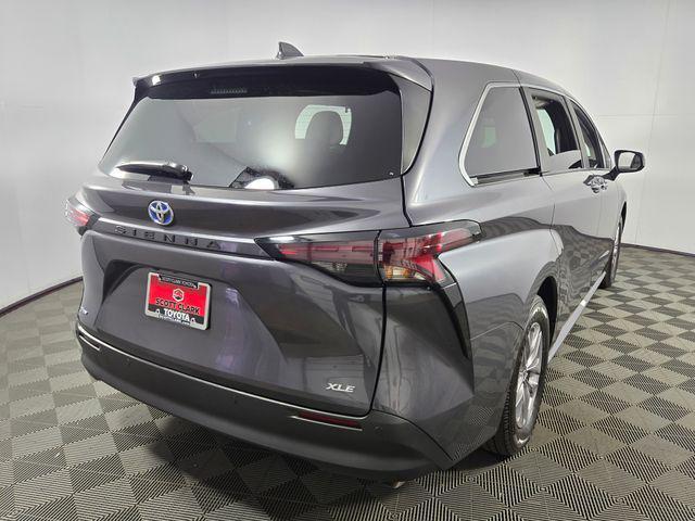used 2025 Toyota Sienna car, priced at $44,399