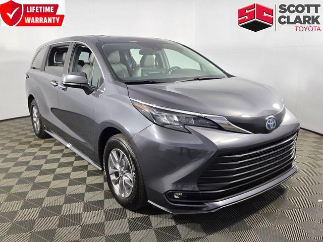 used 2025 Toyota Sienna car, priced at $44,399