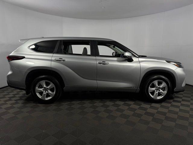used 2024 Toyota Highlander Hybrid car, priced at $35,901