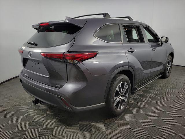 used 2023 Toyota Highlander car, priced at $33,303