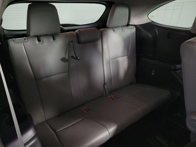 used 2022 Toyota Highlander car, priced at $37,506